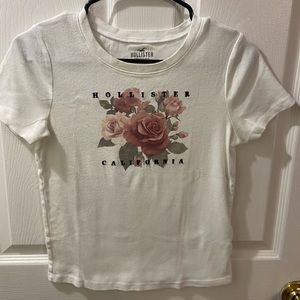 HOLLISTER ROSE WHITE TEE